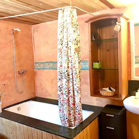 Шале Chalet With 4 Bedrooms In With Wonderful Mountain View Private Pool And Furnished Terrace 6 Km From The Slopes *